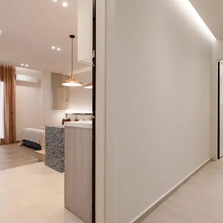 Helena's Retreat * Rhodes City