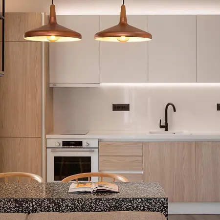 Helena's Retreat * Rhodes City